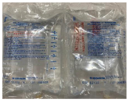 Figure 3. B. Braun’s 500 mL bags of 3% sodium chloride (left) and 25,000 units of heparin (right) look very similar in their overwraps.